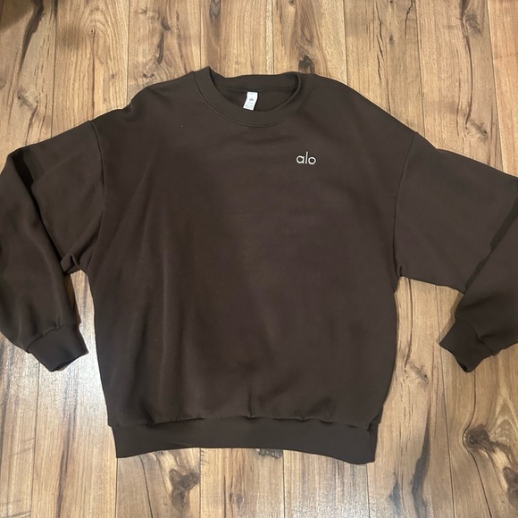 ALO Yoga women’s brown accolade crew neck pullover - Picture 6 of 8